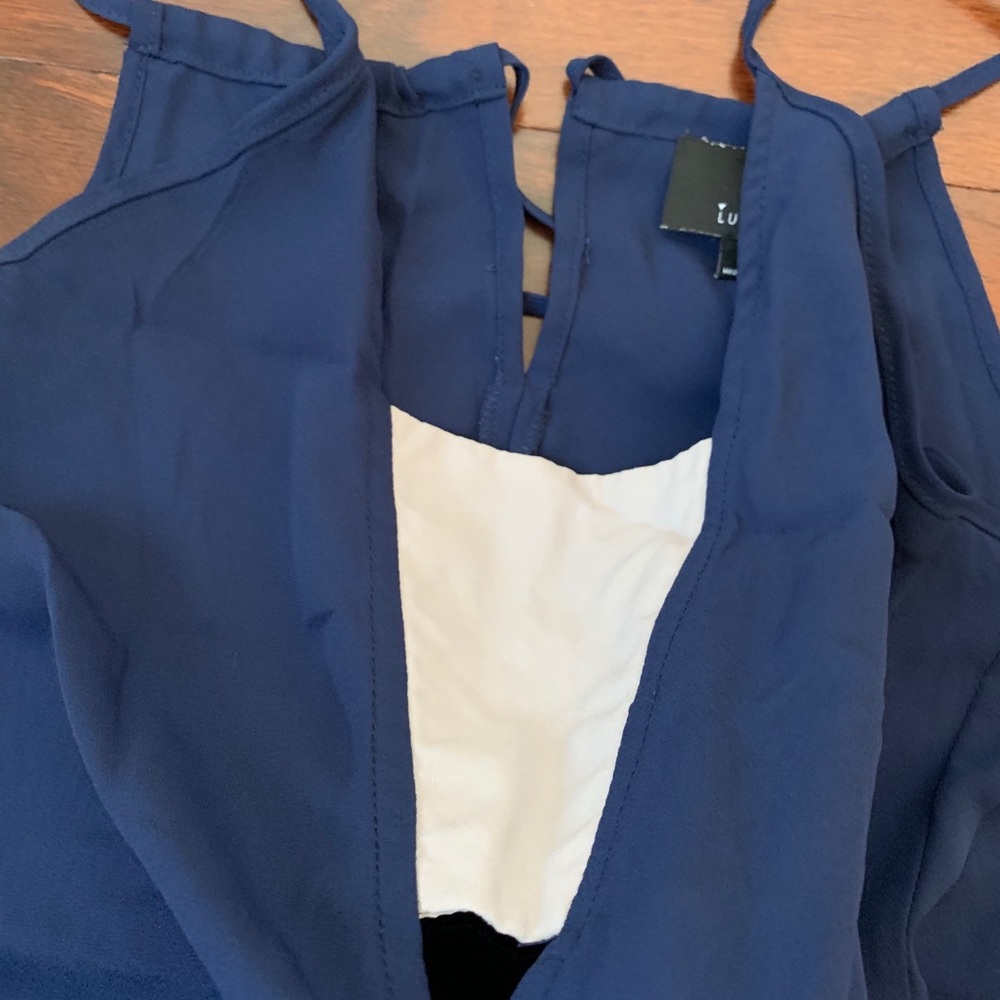 Light weight top - Picture 2 of 4